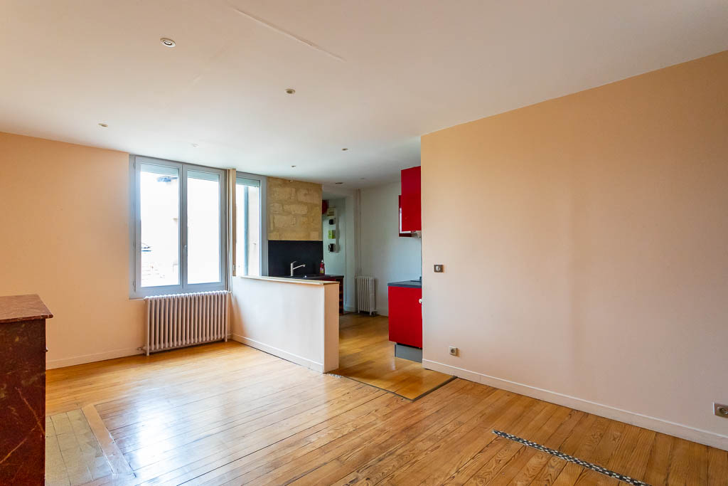SAINT MICHEL, 3 pièces -appartement non meublé – de 68 m²