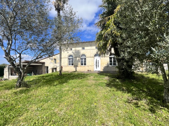 PLASSAC – Maison Pierre 160 m²