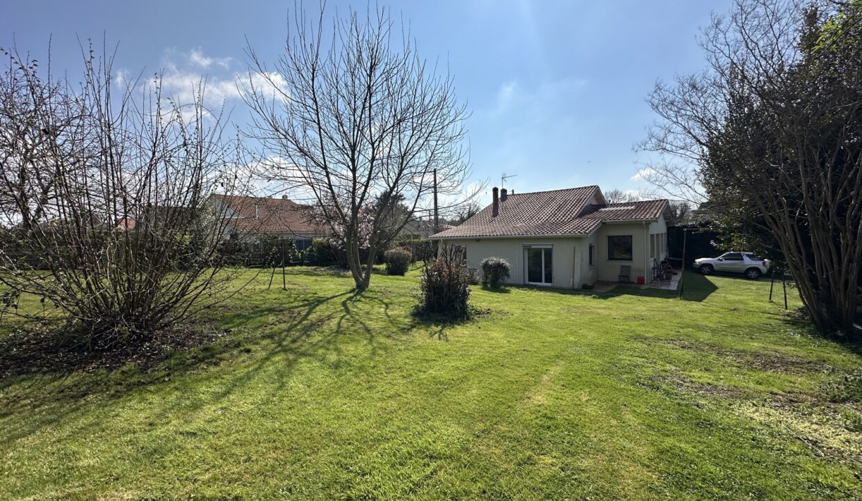 1aa73e56737a413cae08a272640d37fd