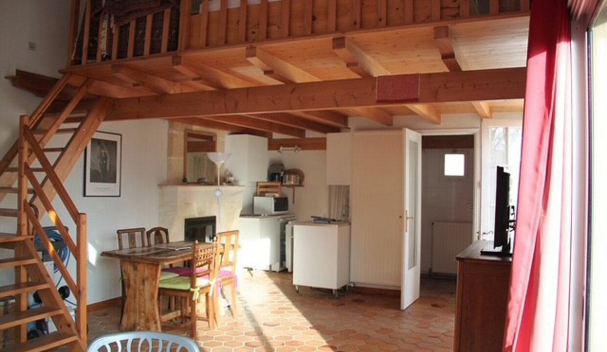 Saint-Christoly-de-Blaye 10